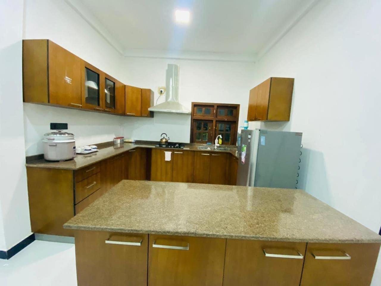 Lalitha Holiday Inn Jaffna Exterior photo